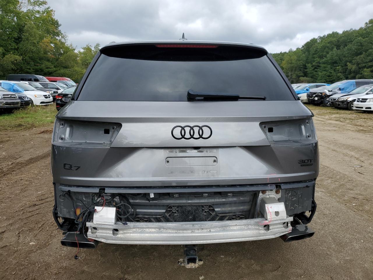 WA1LAAF72HD014503  audi q7 2017 IMG 5