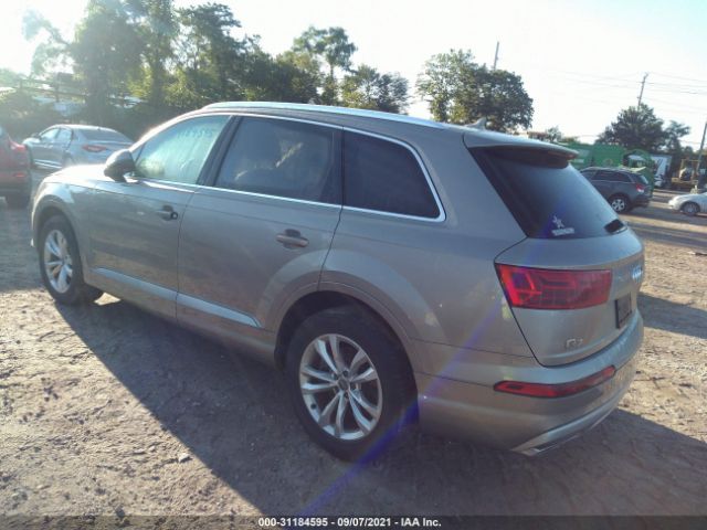 WA1LAAF72HD027557  audi q7 2017 IMG 2