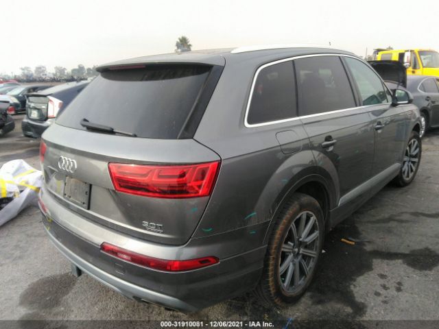 WA1LAAF72HD031219  audi q7 2017 IMG 3