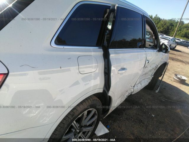 WA1LAAF72HD036520  audi q7 2017 IMG 5