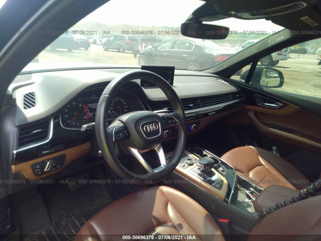 WA1LAAF74HD014096  audi q7 2017 IMG 4