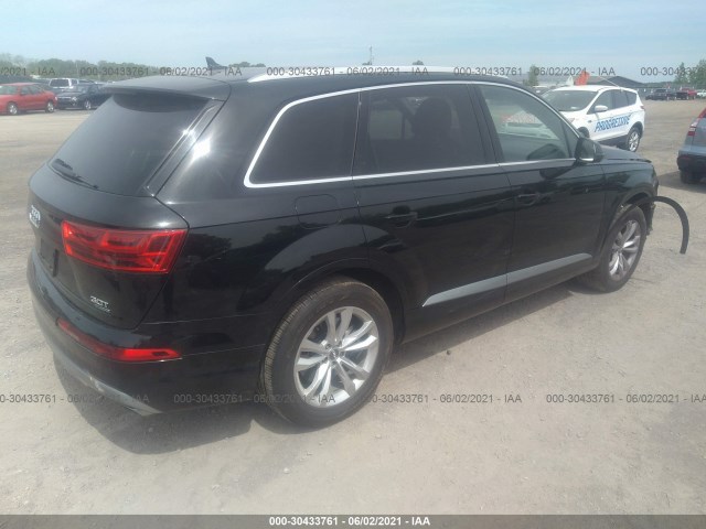 WA1LAAF74HD014731  audi q7 2017 IMG 3