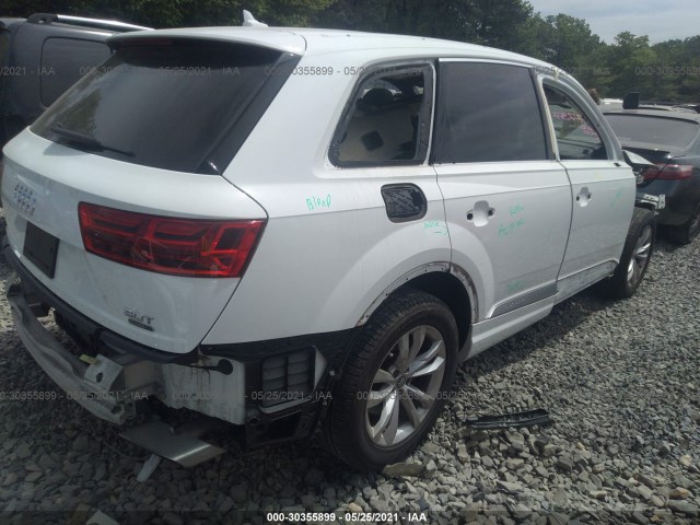 WA1LAAF75HD013832  audi q7 2017 IMG 3