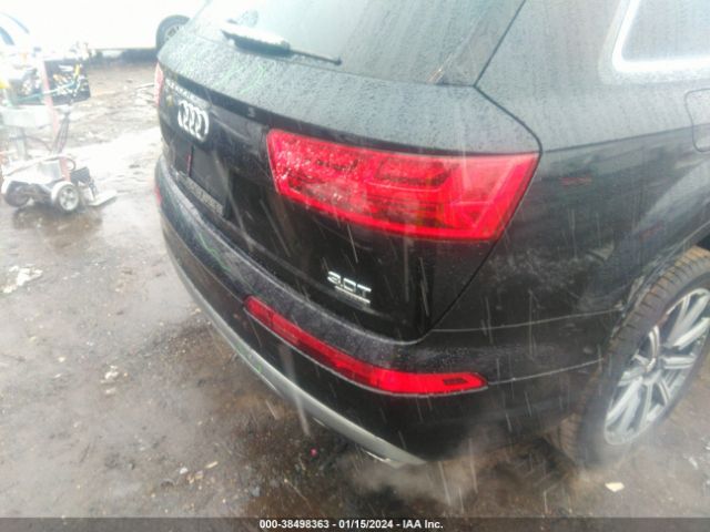 WA1LAAF75HD015595  audi q7 2017 IMG 5