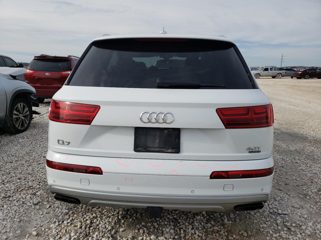 WA1LAAF76HD027822  audi q7 2017 IMG 5