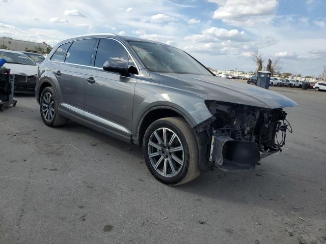 WA1LAAF76HD032499  audi q7 2016 IMG 3