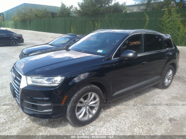 WA1LAAF78HD008589  audi q7 2017 IMG 1