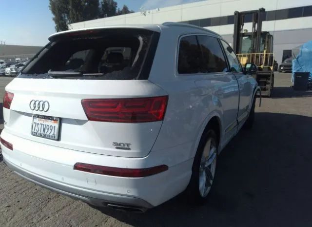 WA1VAAF72HD011352  audi q7 2016 IMG 3