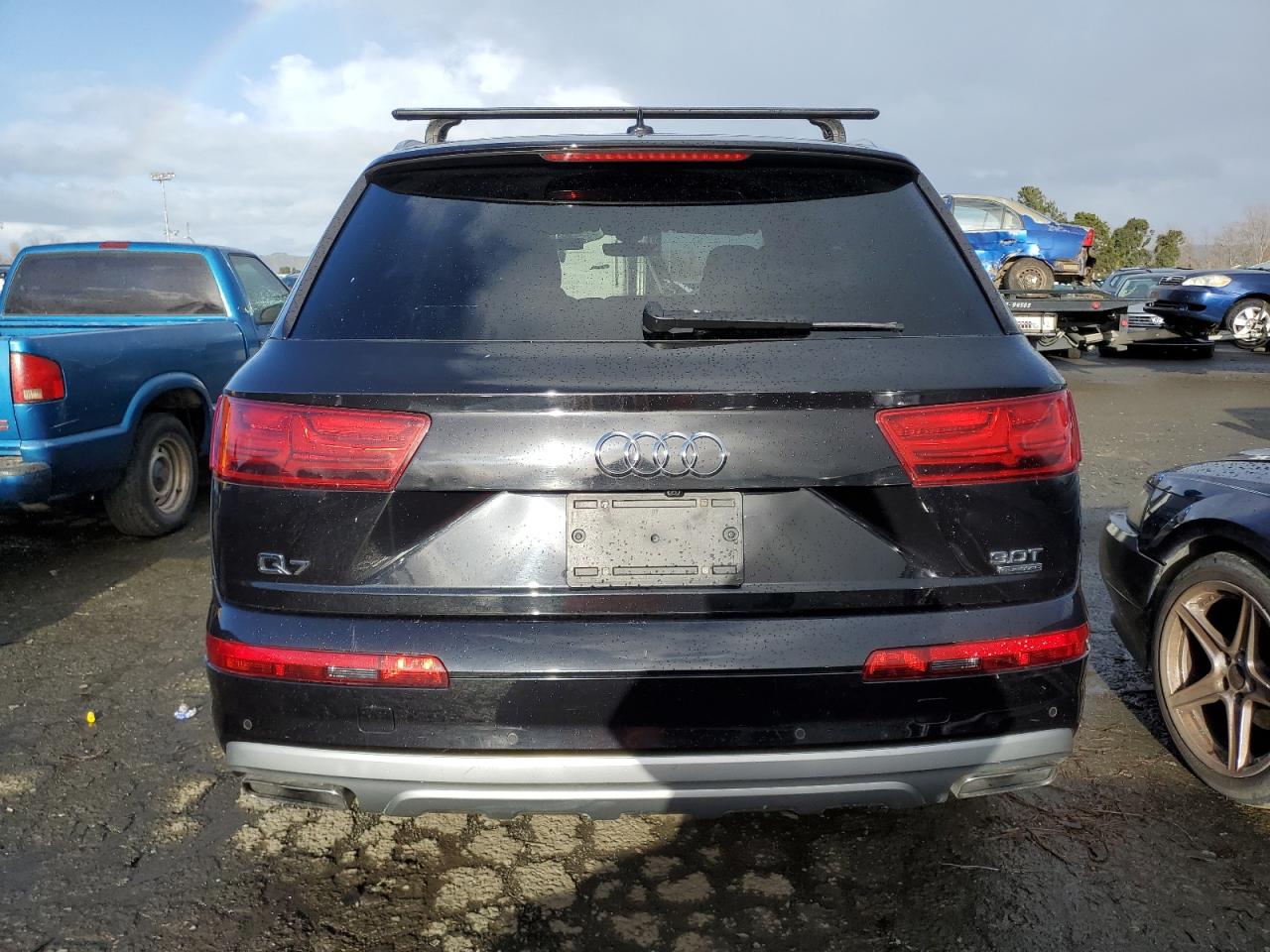 WA1VAAF72HD023355  audi q7 2017 IMG 5