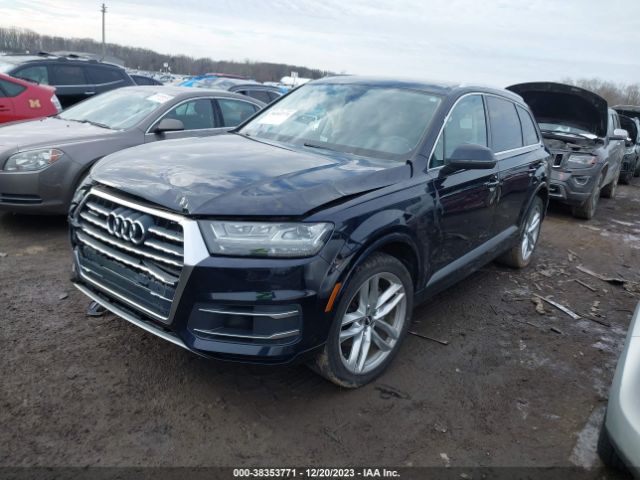 WA1VAAF75HD020417  audi q7 2017 IMG 1