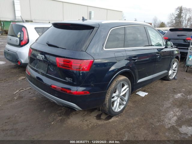 WA1VAAF75HD020417  audi q7 2017 IMG 3