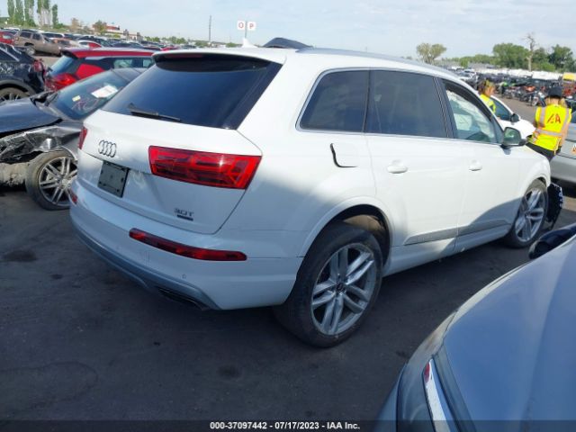 WA1VAAF76HD018403  audi q7 2017 IMG 3