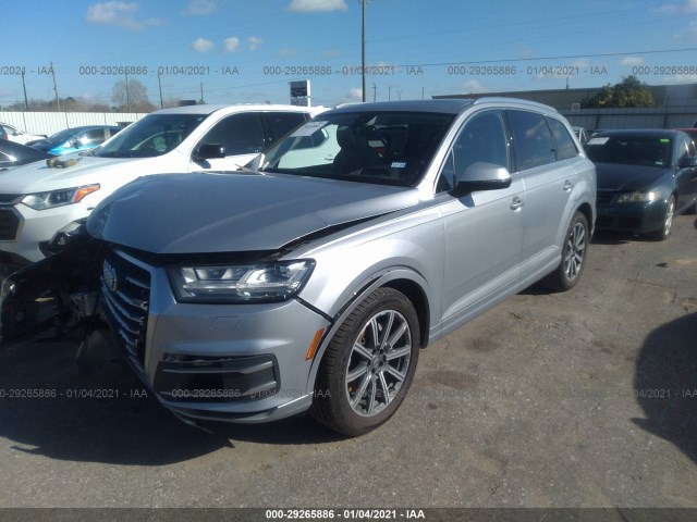 WA1VAAF77HD035100  audi q7 2017 IMG 1