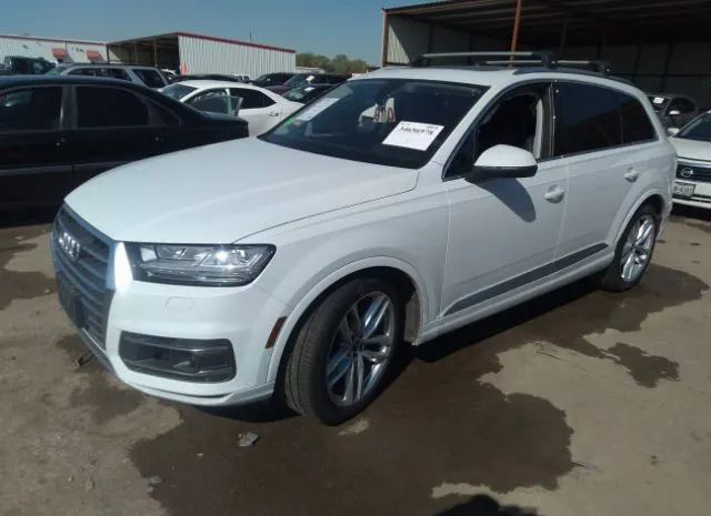 WA1VAAF77HD036215  audi q7 2017 IMG 1