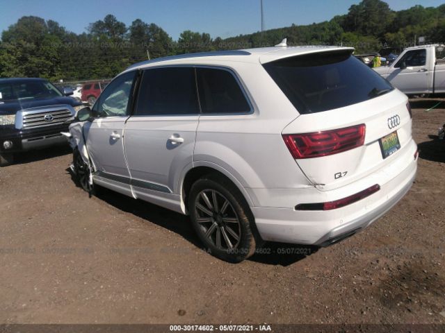 WA1VAAF7XHD011759  audi q7 2017 IMG 2