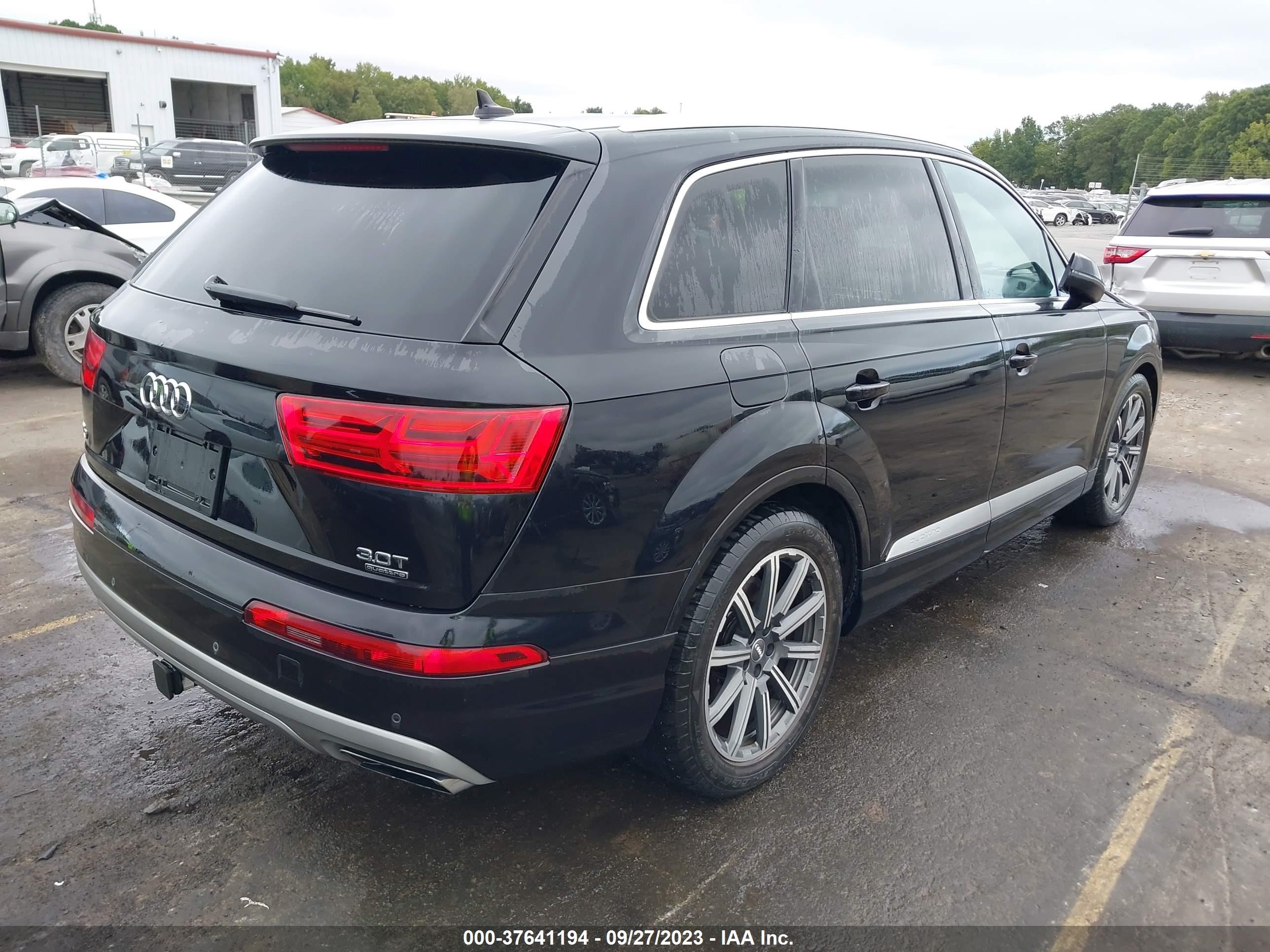 WA1VABF79HD014853  audi q7 2017 IMG 3