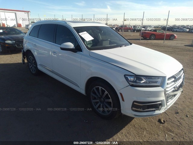 WA1AAAF78HD027652  audi q7 2017 IMG 0