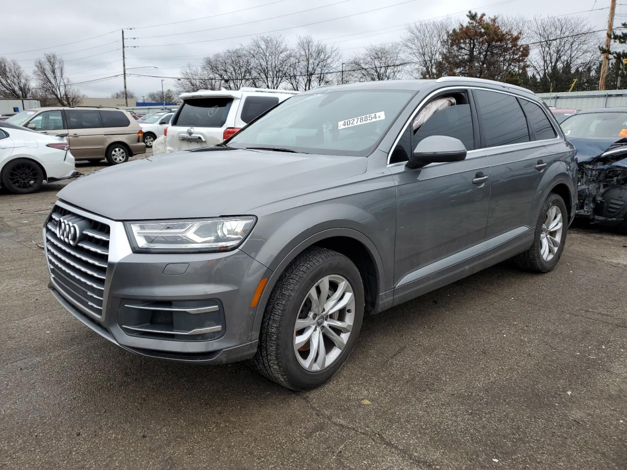 WA1AAAF78JD012932  audi q7 2017 IMG 0