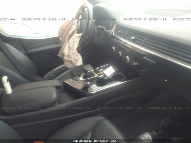 WA1AHAF70HD048362  audi q7 2017 IMG 4