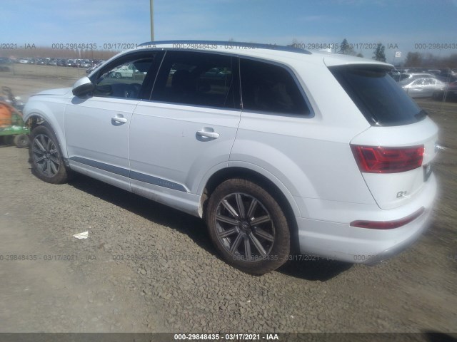 WA1LAAF70HD025466  audi q7 2017 IMG 2