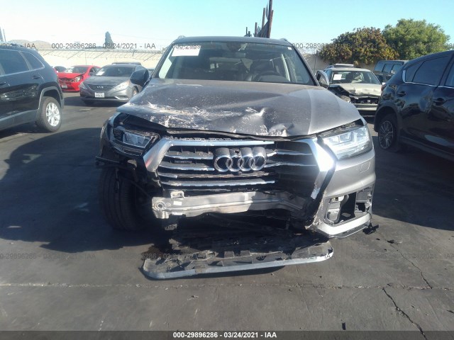 WA1LAAF71JD023201  audi q7 2018 IMG 5