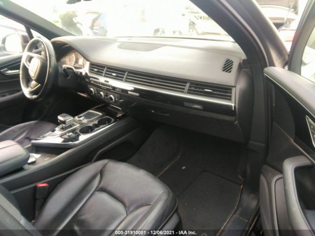 WA1LAAF72HD031219  audi q7 2017 IMG 4