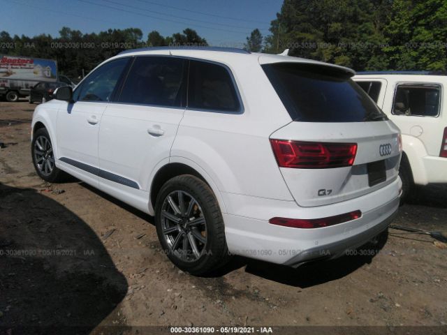 WA1LAAF72HD036520  audi q7 2017 IMG 2