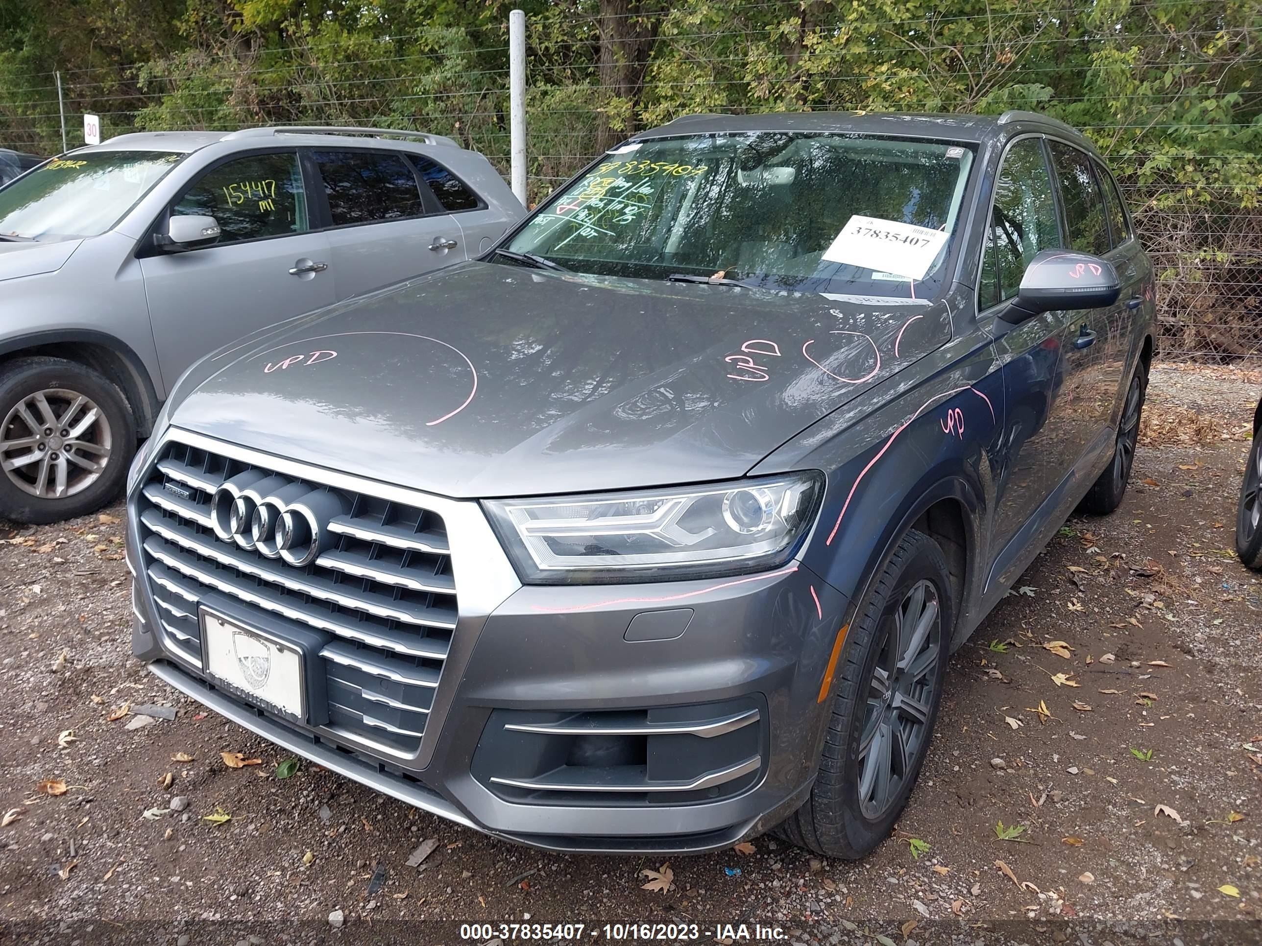 WA1LAAF73HD001808  audi q7 2017 IMG 1