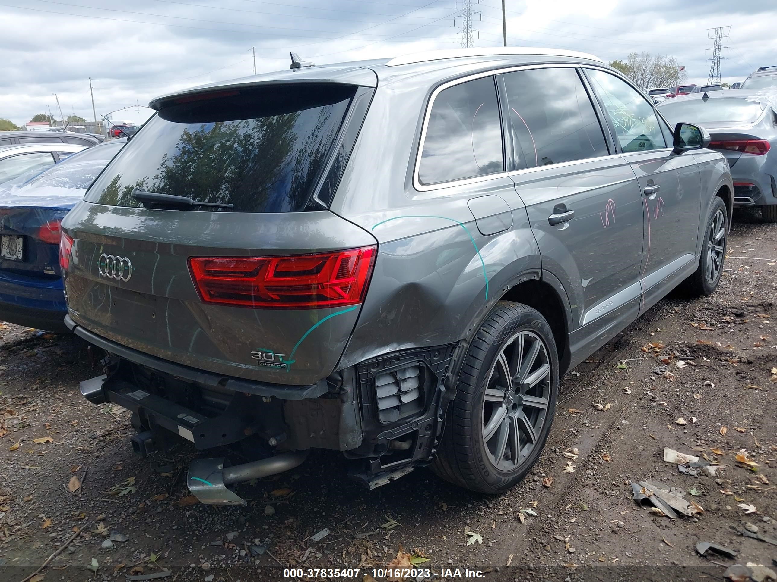 WA1LAAF73HD001808  audi q7 2017 IMG 3