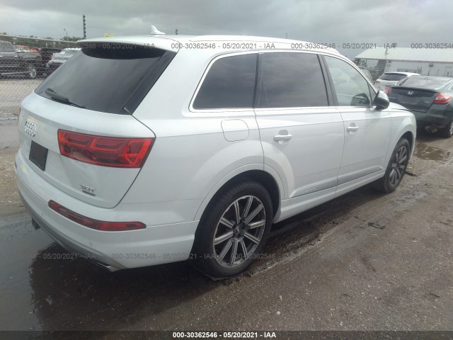 WA1LAAF73HD041855  audi q7 2017 IMG 3