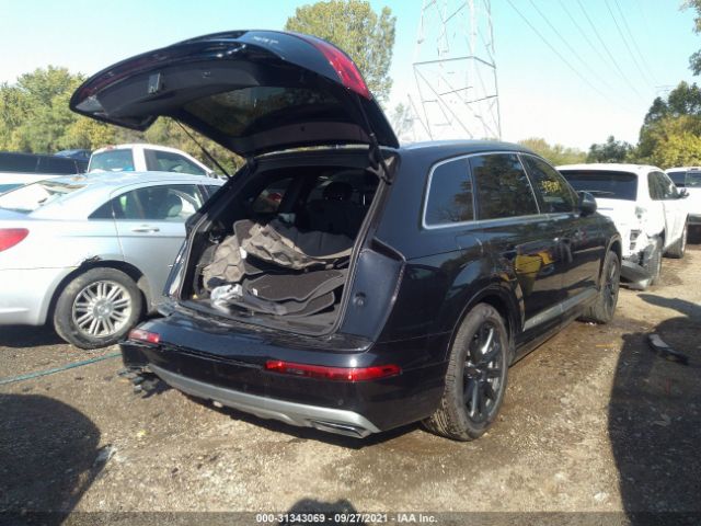 WA1LAAF73HD044755  audi q7 2017 IMG 3