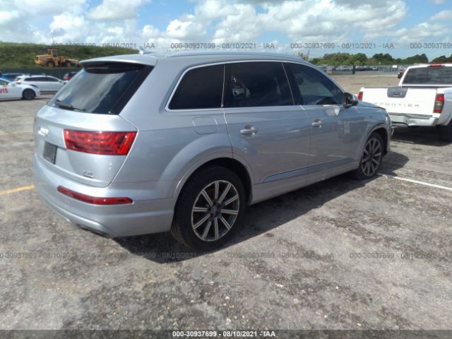 WA1LAAF74HD030959  audi q7 2017 IMG 3