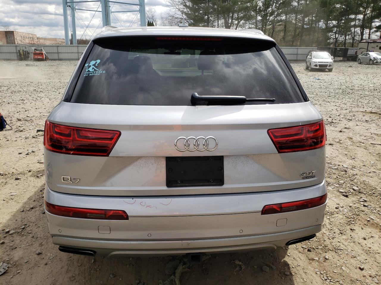 WA1LAAF74JD018915  audi q7 2017 IMG 5