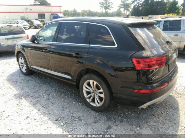 WA1LAAF75HD044014  audi q7 2017 IMG 2