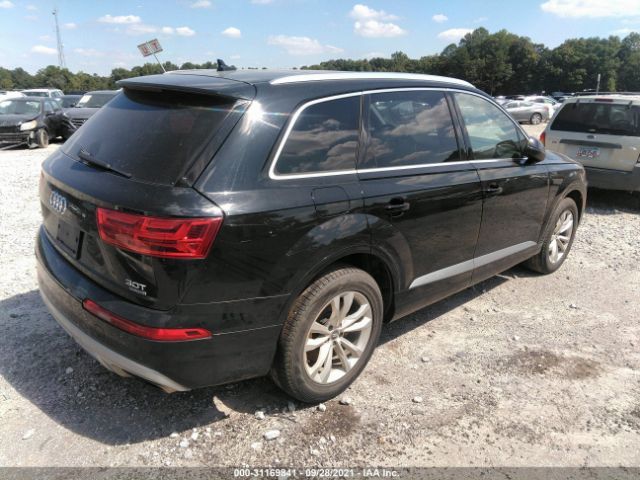 WA1LAAF75HD044014  audi q7 2017 IMG 3