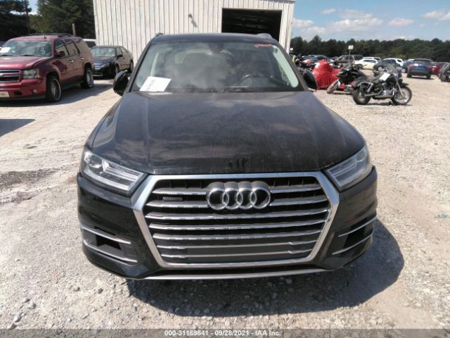 WA1LAAF75HD044014  audi q7 2017 IMG 5