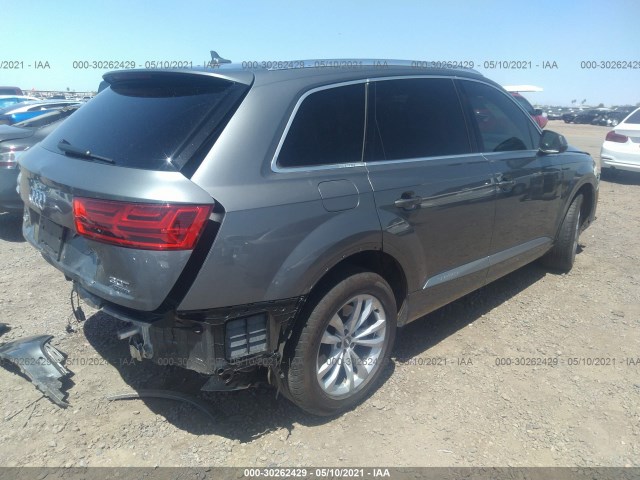 WA1LAAF75JD021595  audi q7 2018 IMG 3