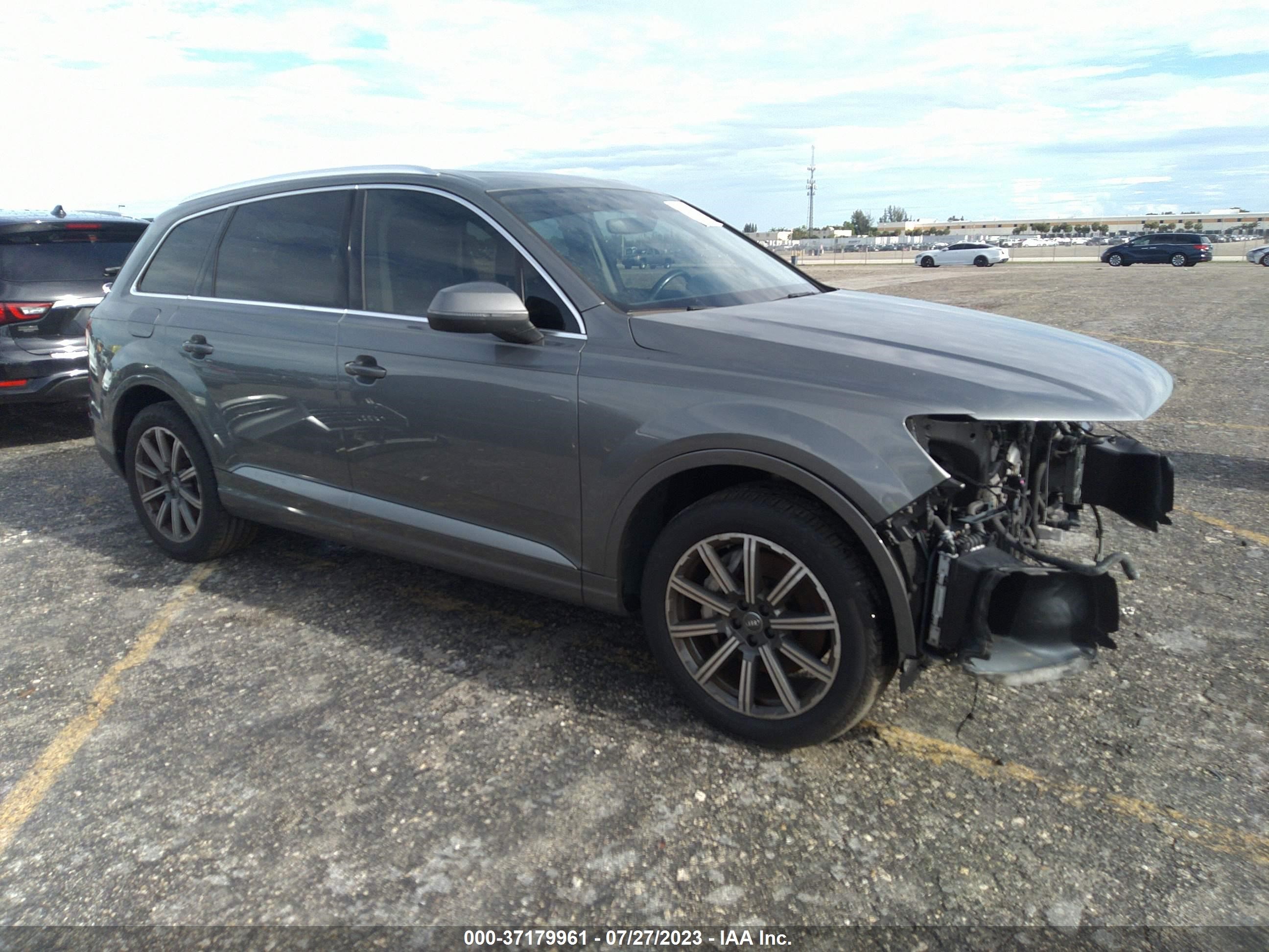 WA1LAAF76HD024290  audi q7 2017 IMG 0