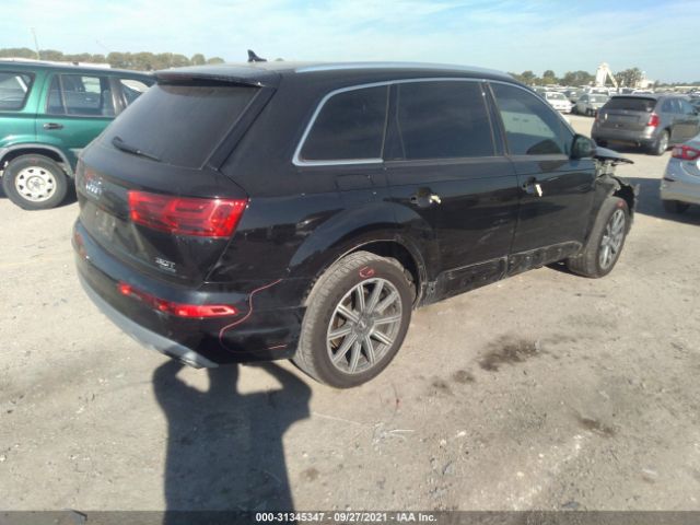 WA1LAAF77HD029532  audi q7 2017 IMG 3