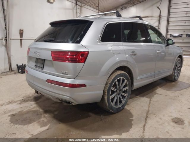 WA1LAAF77HD046783  audi q7 2017 IMG 3