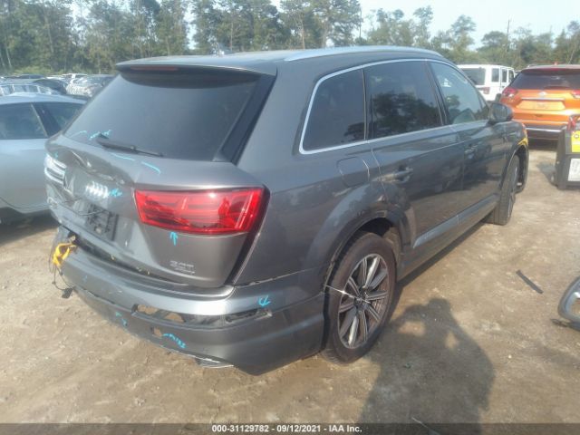 WA1LAAF77HD051398  audi q7 2017 IMG 3