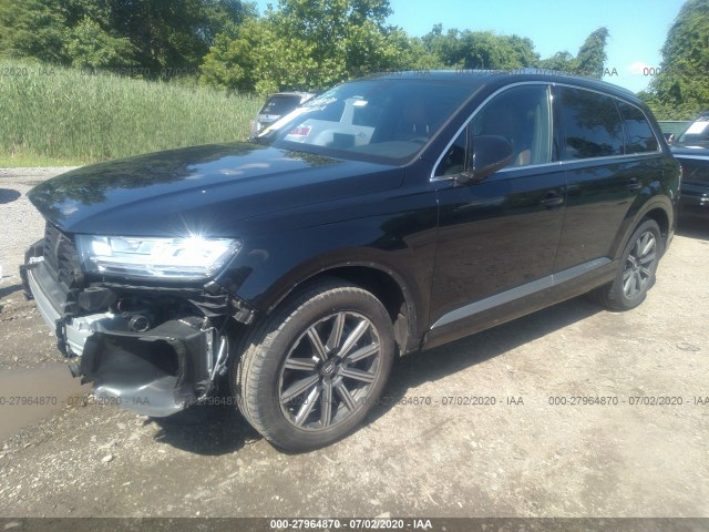 WA1LAAF79HD030844  audi q7 2017 IMG 1