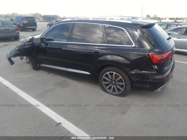 WA1LAAF7XHD005807  audi q7 2017 IMG 2