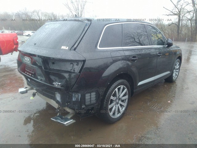 WA1LAAF7XHD058099  audi q7 2017 IMG 3