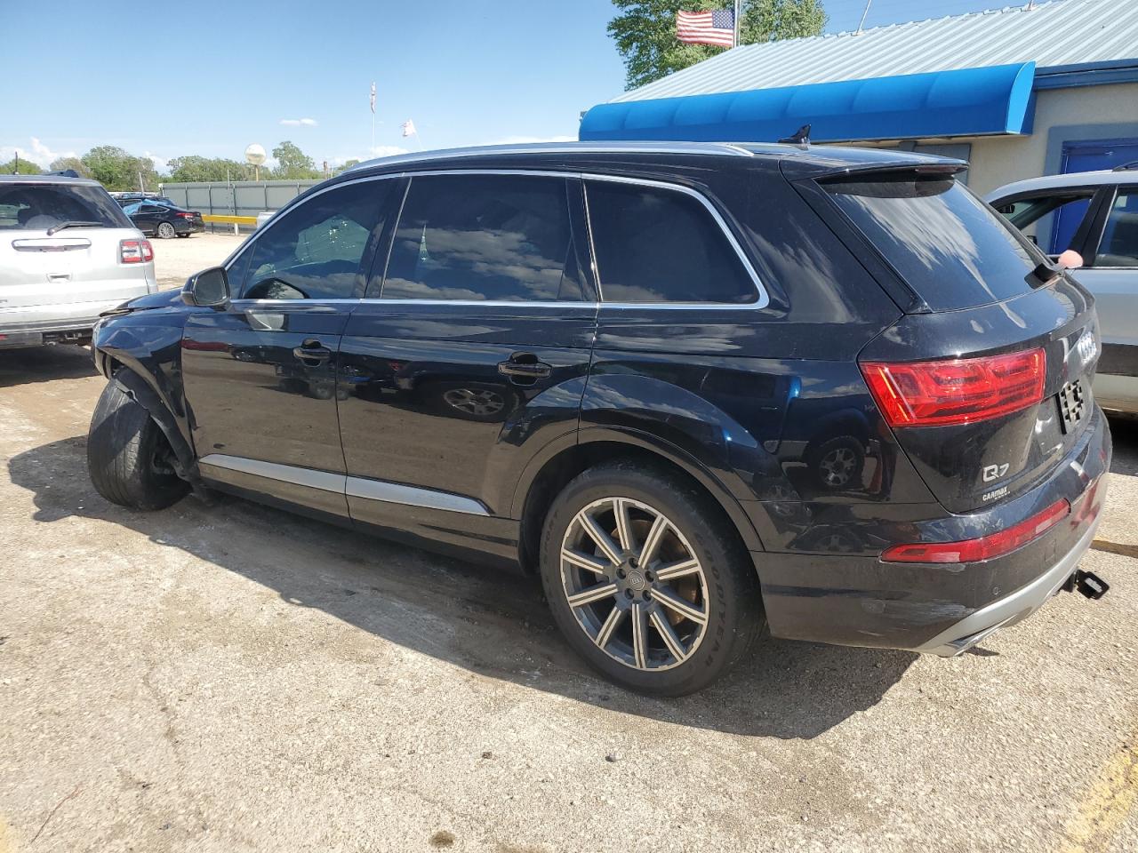 WA1LHAF71JD000609  audi q7 2017 IMG 1