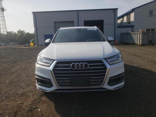 WA1LHAF73HD048607  audi  2017 IMG 4