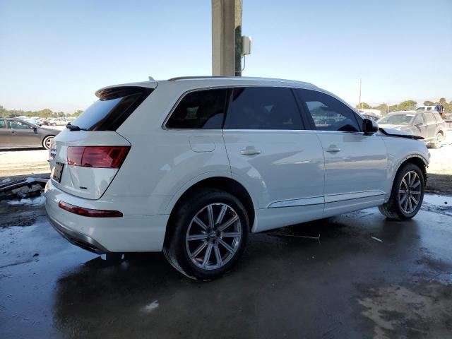 WA1LHAF77JD021061  audi q7 2017 IMG 2