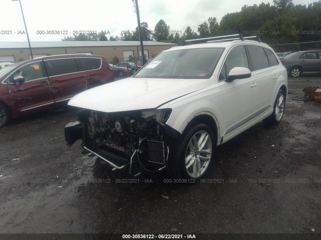 WA1VAAF70HD048464  audi q7 2017 IMG 1