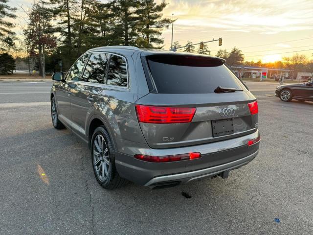 WA1VAAF71HD049882  audi q7 2017 IMG 3