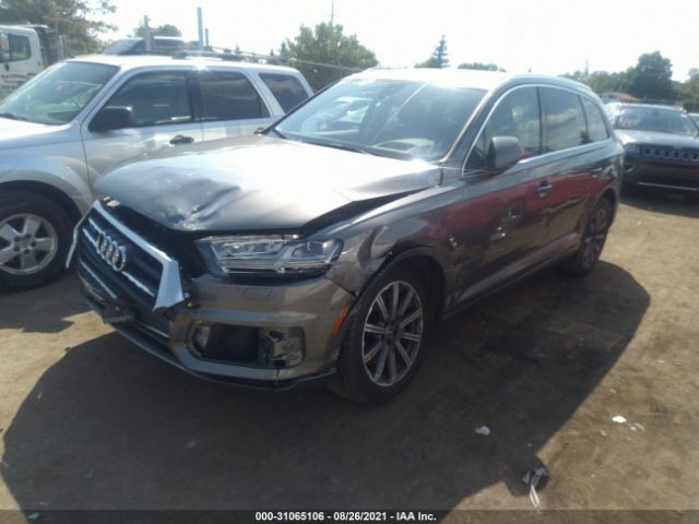 WA1VAAF72JD011146  audi q7 2017 IMG 1